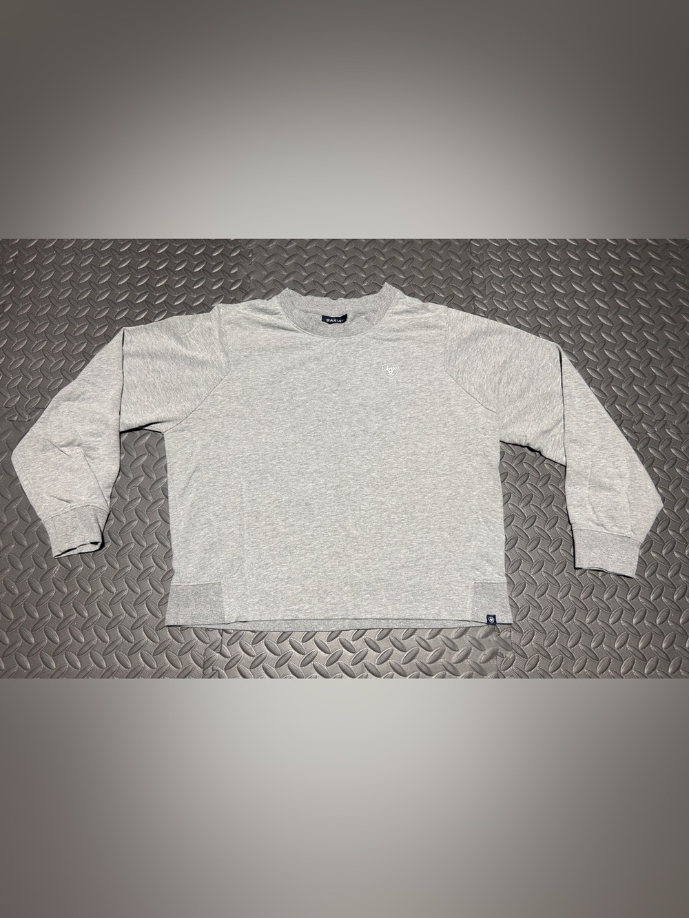 Ariat Women’s Gray Crewneck Sweatshirt